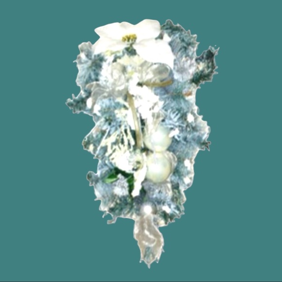 NEW Blue/White Winter Christmas Holiday Floral Spray Hangable Centerpiece 🎉HP🎉 - Picture 11 of 16